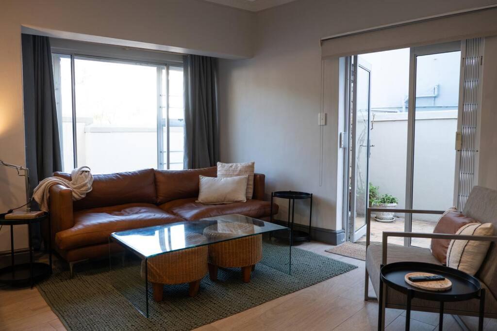 1 Zeanor In Sea Point Cape Town