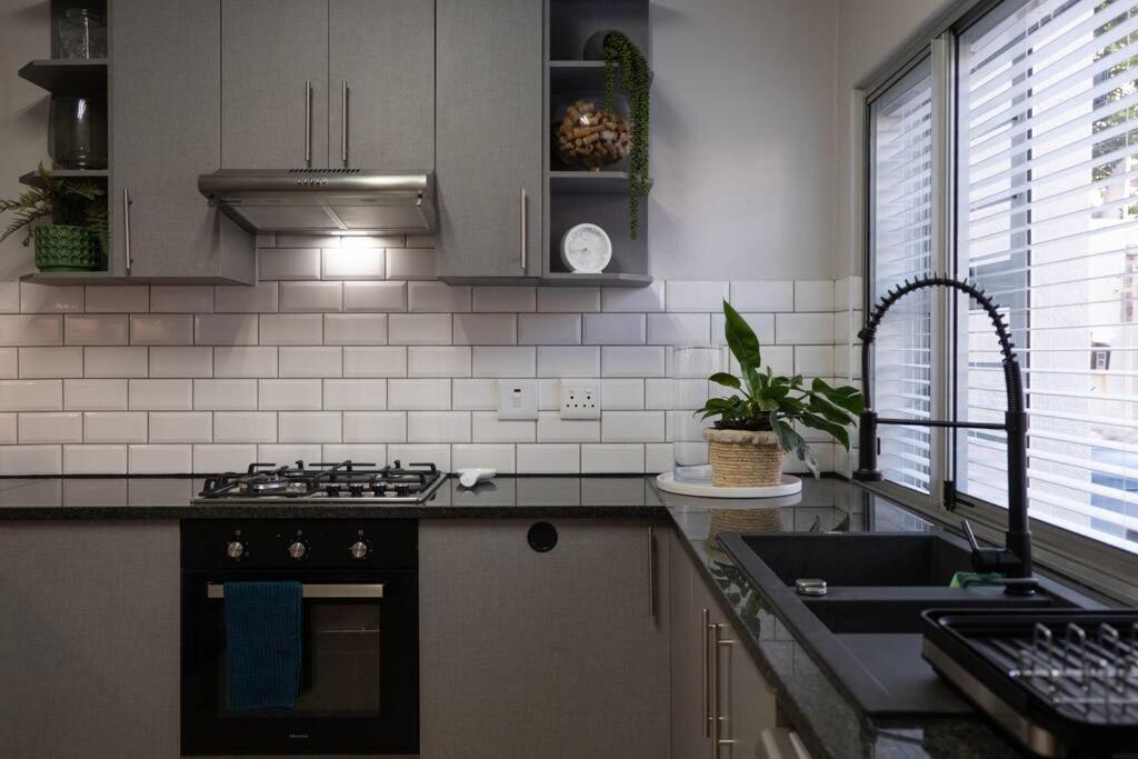 Apartment 1 Zeanor In Sea Point