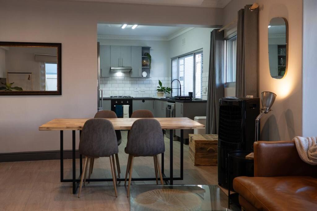 Apartment 1 Zeanor In Sea Point Cape Town