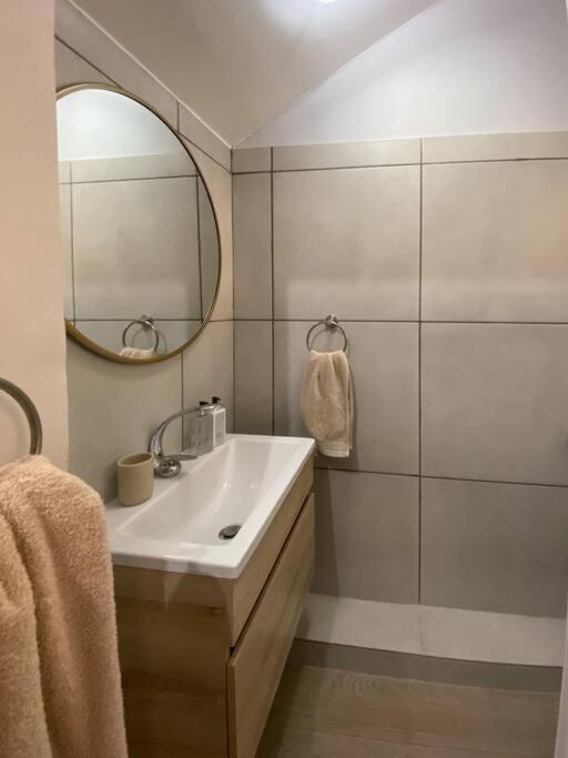Apartment 1 Zeanor In Sea Point Cape Town