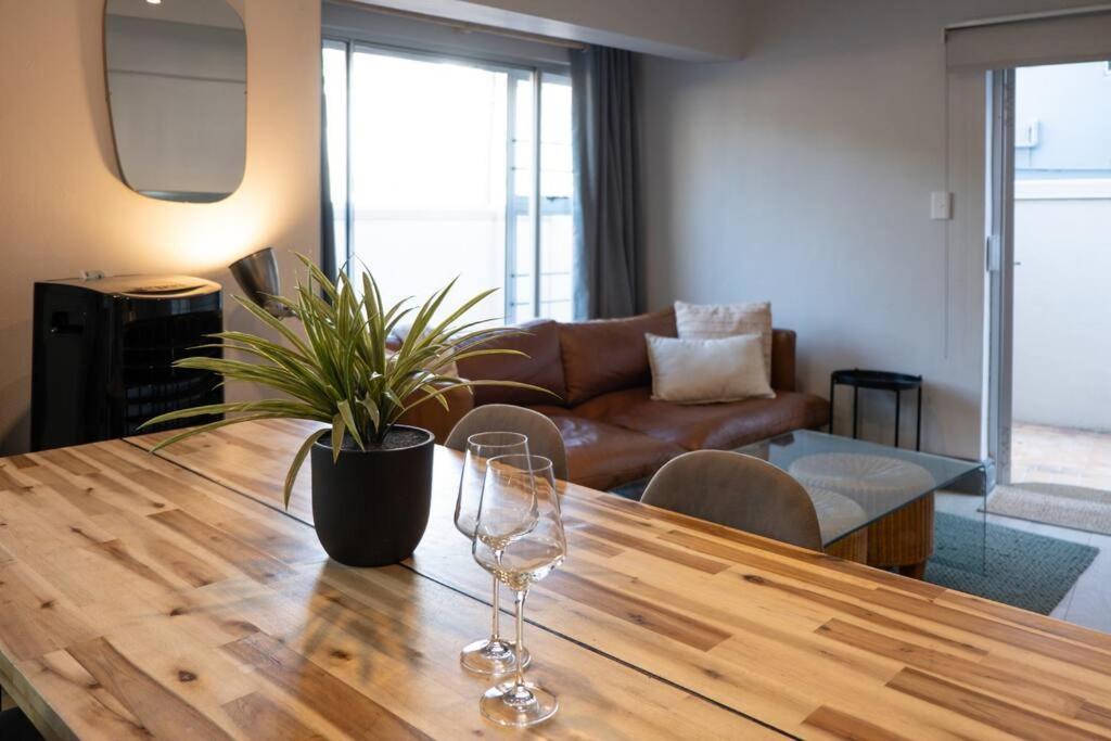 1 Zeanor In Sea Point Apartment
